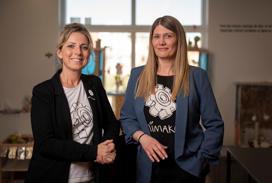 Sara Heidemann Pedersen og Ninna Laustrup fra Læringsambassaden. Foto: Thomas Køser